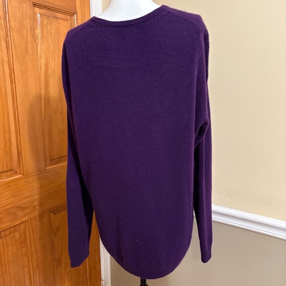 L.L. Bean Women's Cashmere Rich Purple Crew Neck Sweater - Picture 3 of 5